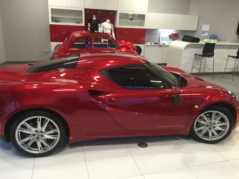 Illustration for article titled Alfa Romeo 4C Picture Dump
